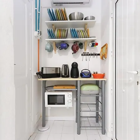 Appartamento Marques De Pombal Typical By Homing Lisbona